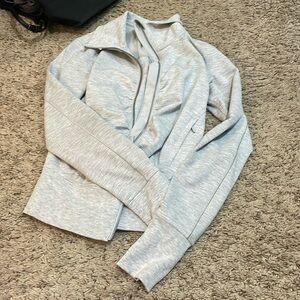 Lululemon sweatshirt